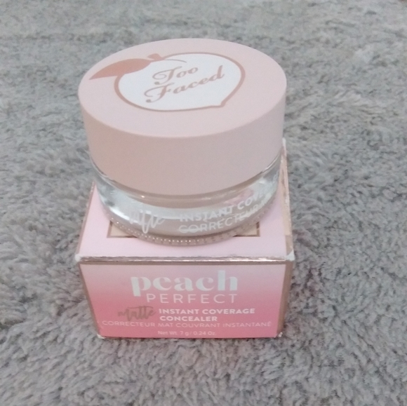 Too Faced Other - 🆕️Too Faced Peach Perfect Instant Coverage Concealer BNIB